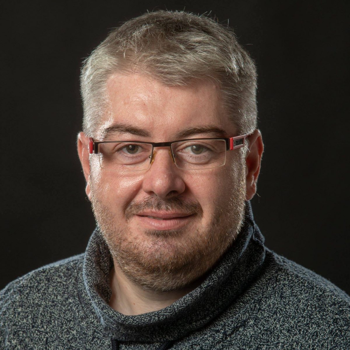 39891535_299962910583782_7286213469915840512_n